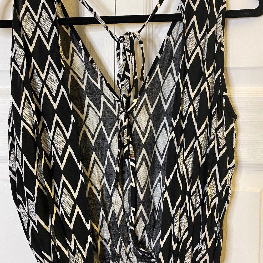 Open back Romper - Picture 2 of 2